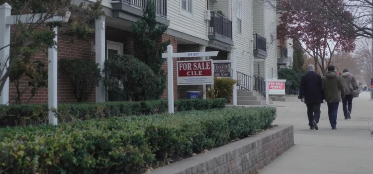 IT Layoffs, Rising Prices Trigger 14% Drop in Housing Sales